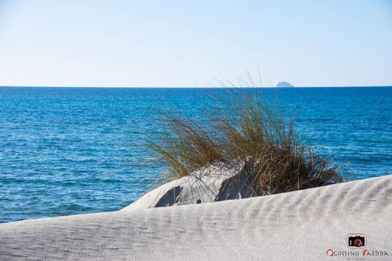 Casa Vacanza Le Dune Vila SantʼAnna Arresi Exterior foto